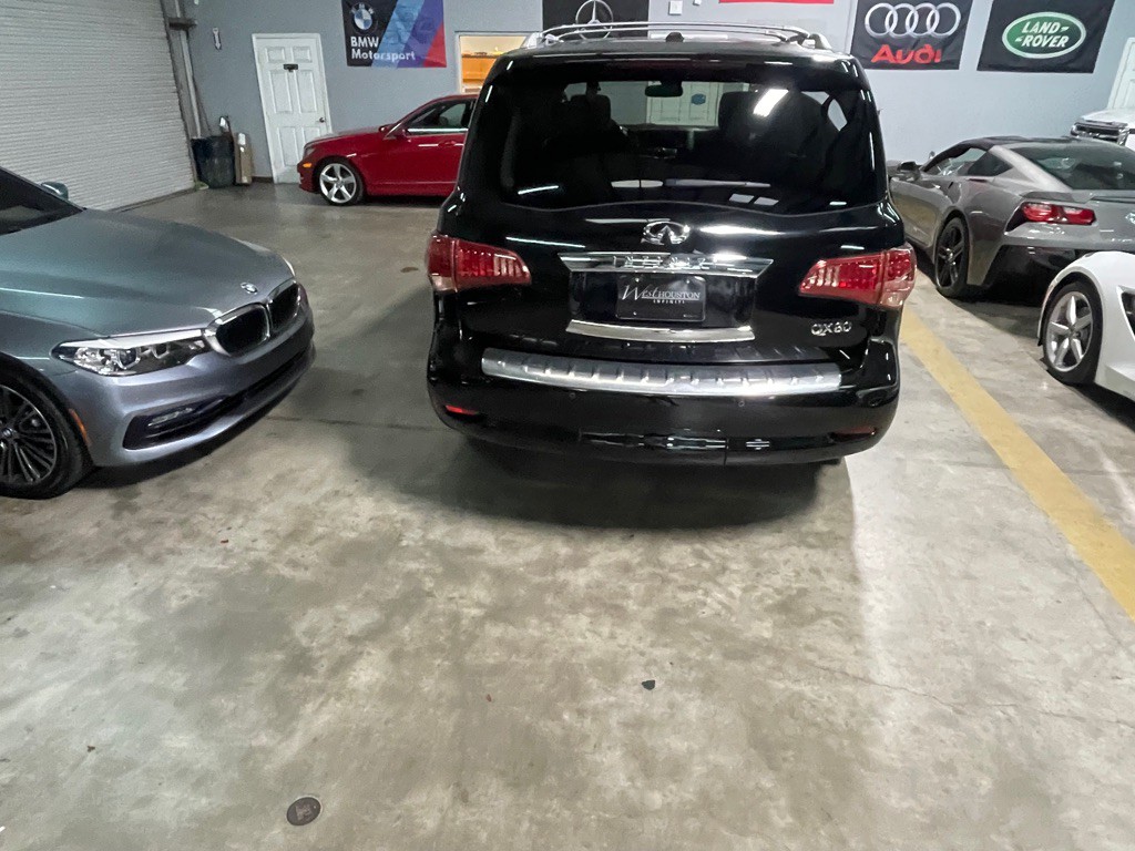 2016 INFINITI QX80 Image 7