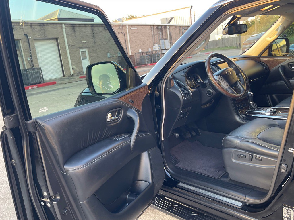 2016 INFINITI QX80 Image 22