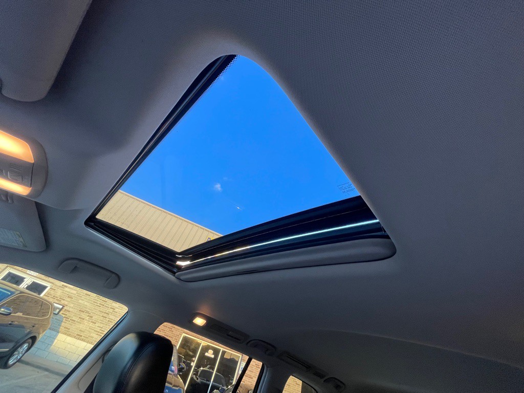 2016 INFINITI QX80 Image 35