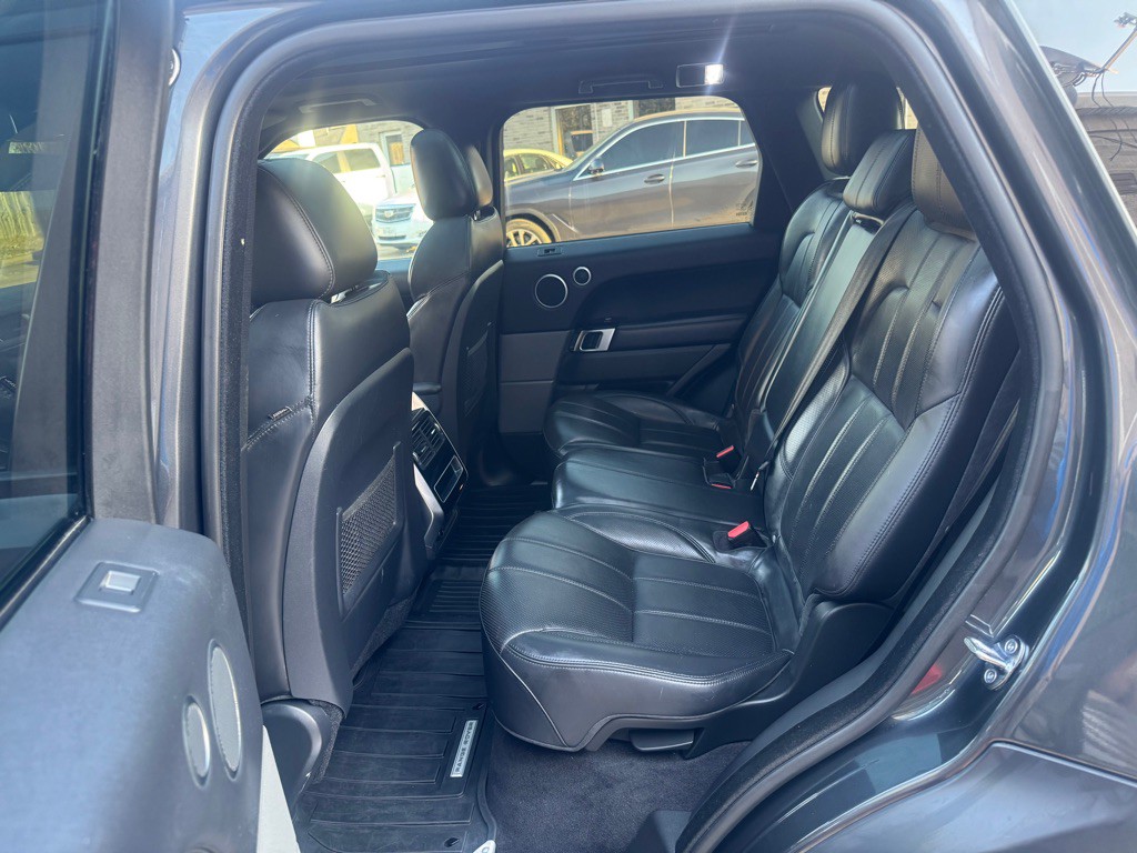 2016 Land Rover Range Rover Sport Image 19