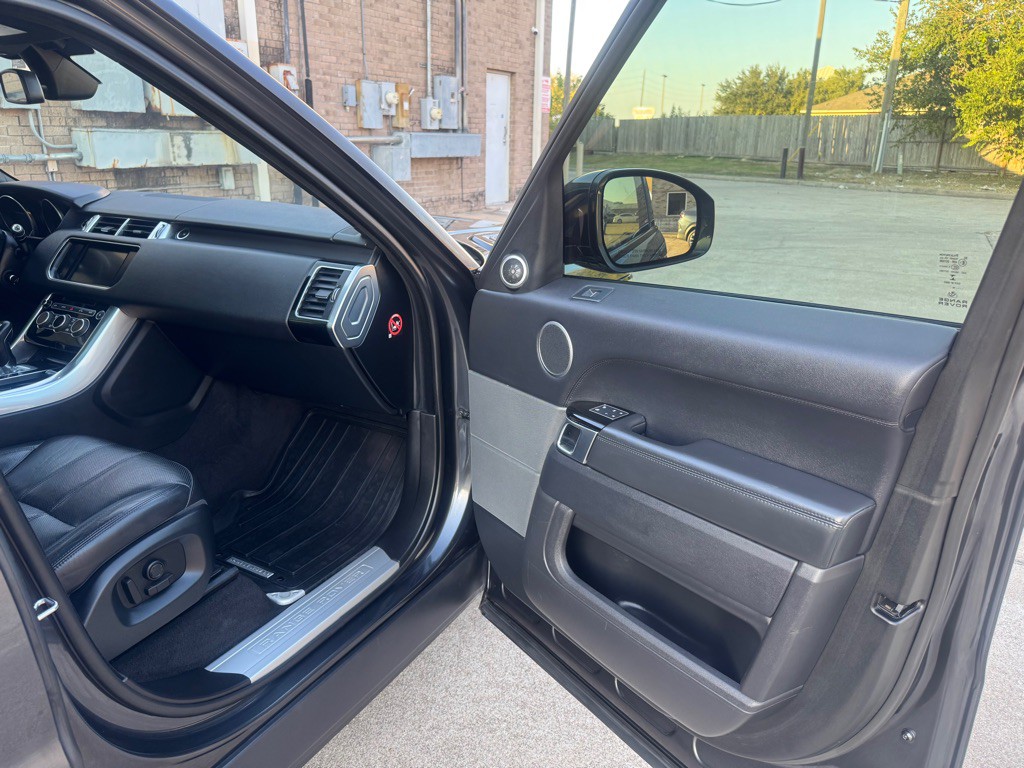 2016 Land Rover Range Rover Sport Image 23