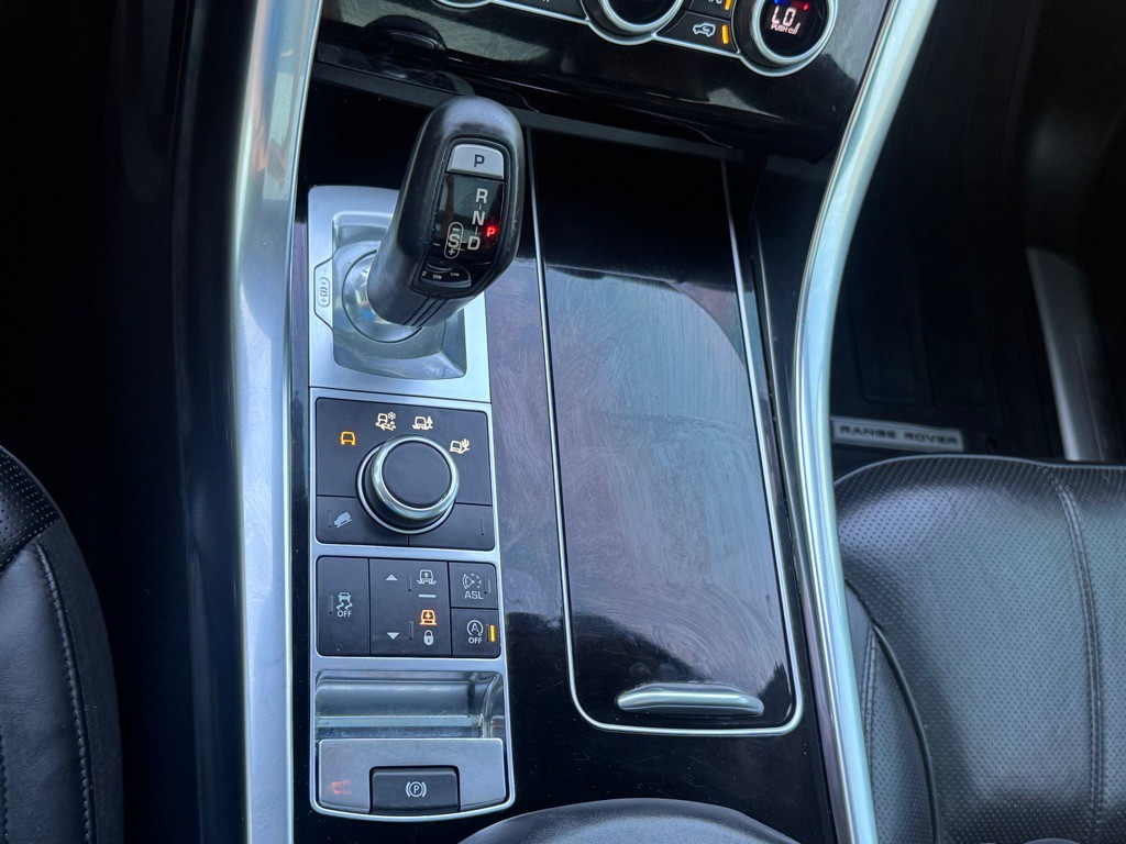 2016 Land Rover Range Rover Sport Image 33