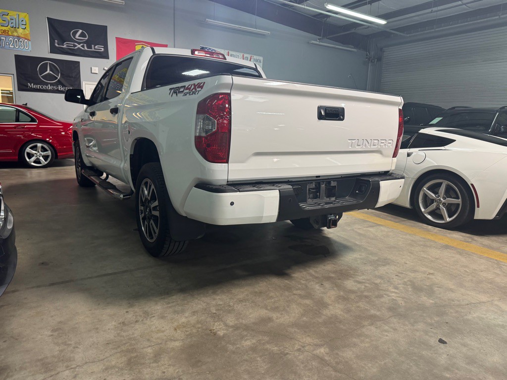 2020 Toyota Tundra Image 12