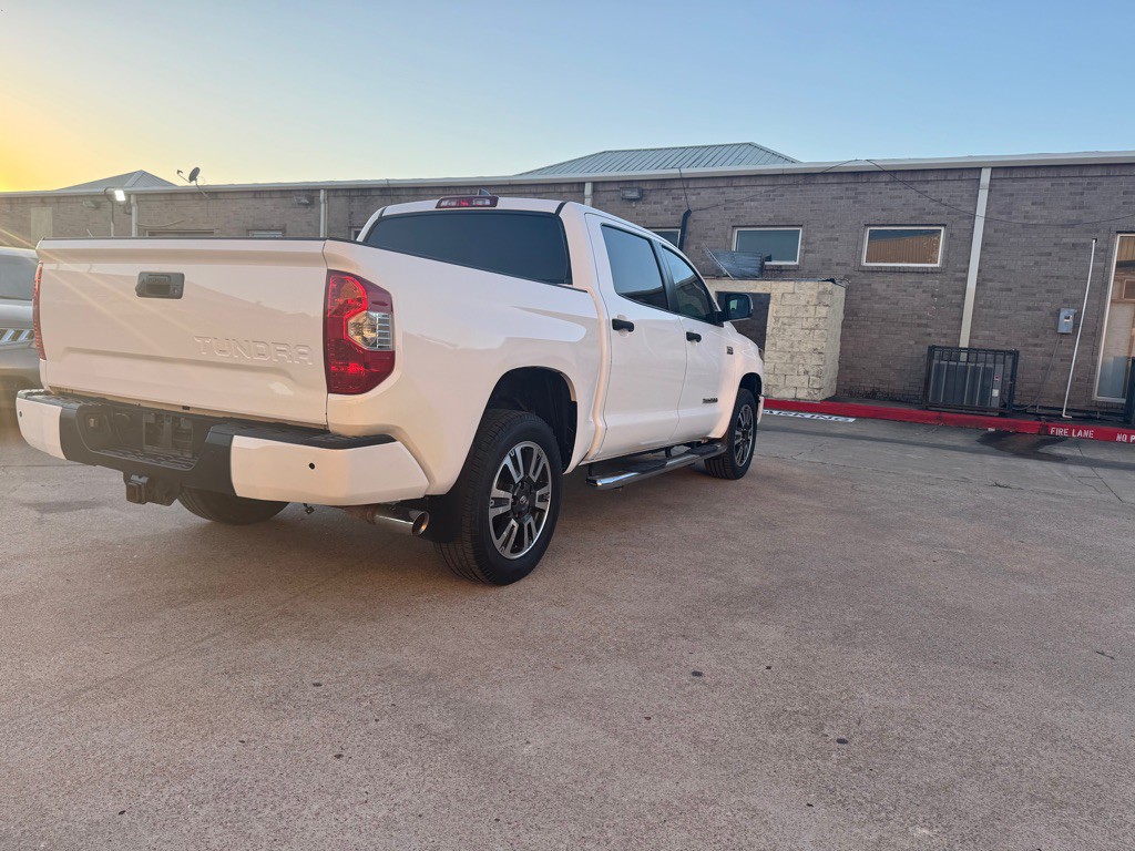 2020 Toyota Tundra Image 24