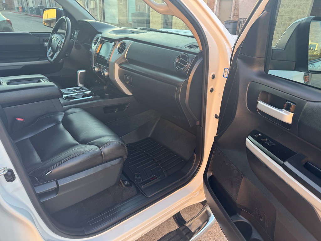 2020 Toyota Tundra Image 27