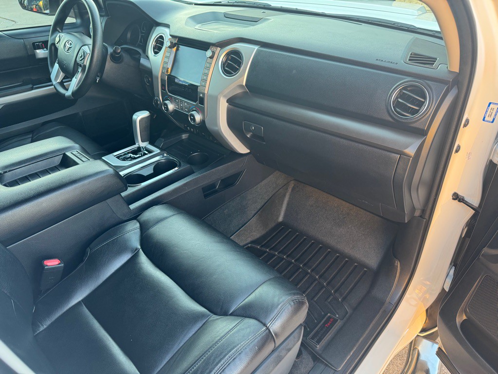 2020 Toyota Tundra Image 28