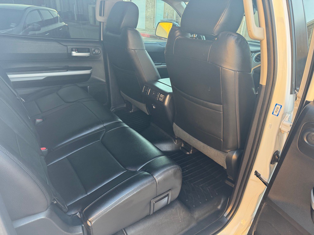 2020 Toyota Tundra Image 30