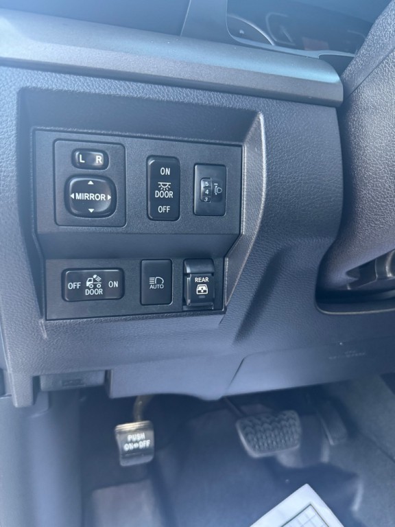 2020 Toyota Tundra Image 32