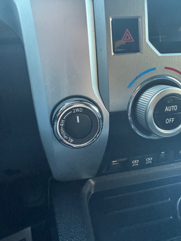 2020 Toyota Tundra Image 33