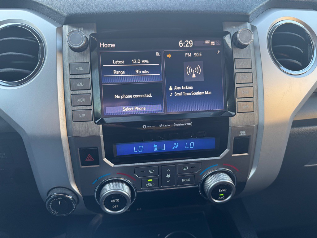 2020 Toyota Tundra Image 35