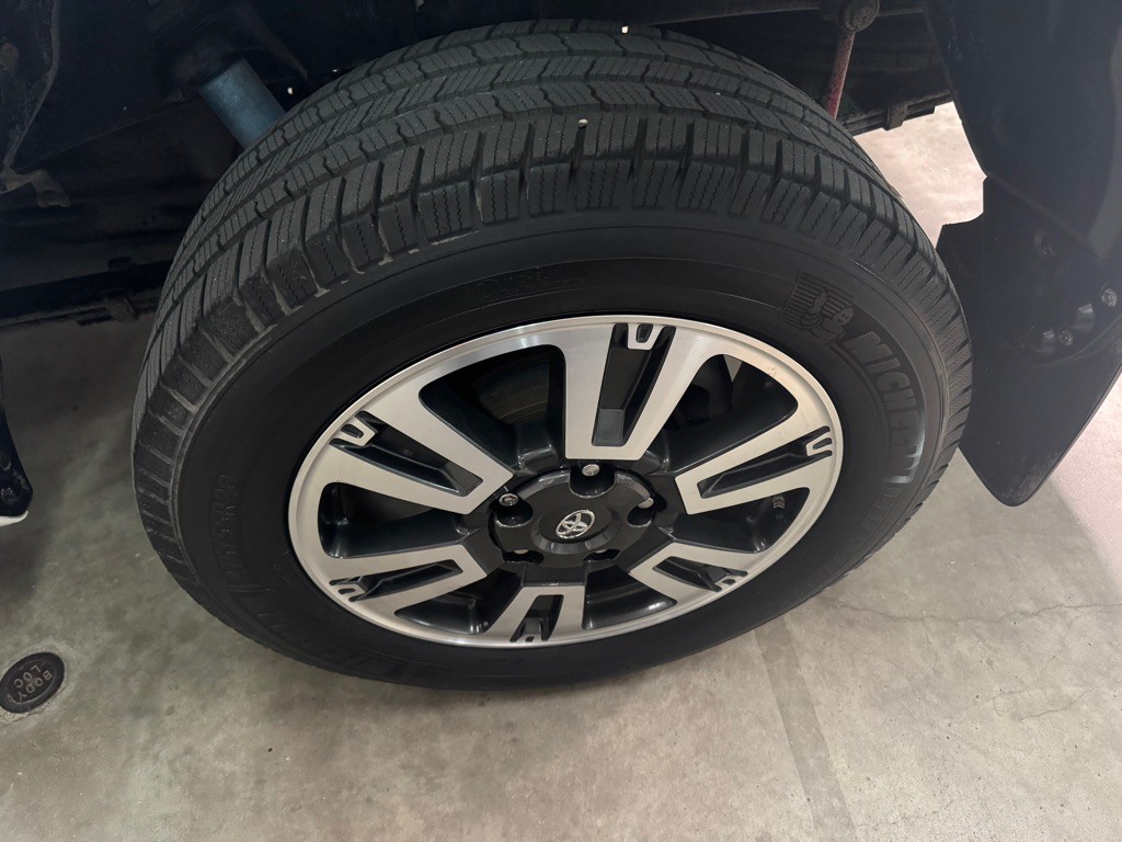 2020 Toyota Tundra Image 37