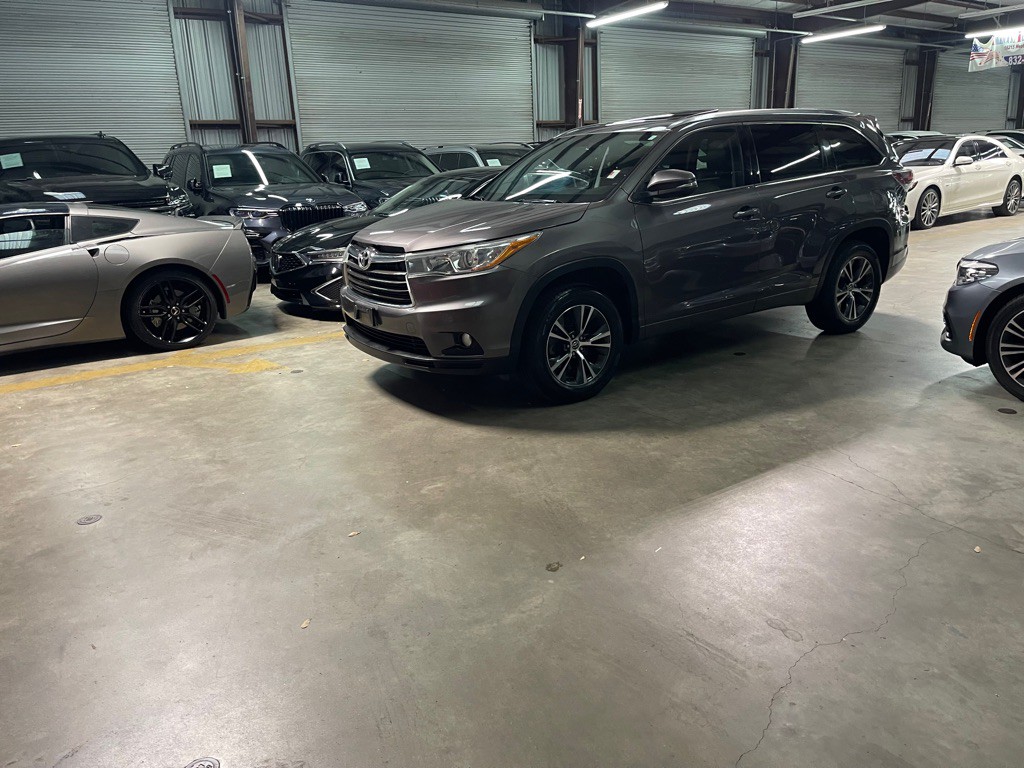 2016 Toyota Highlander Image 7