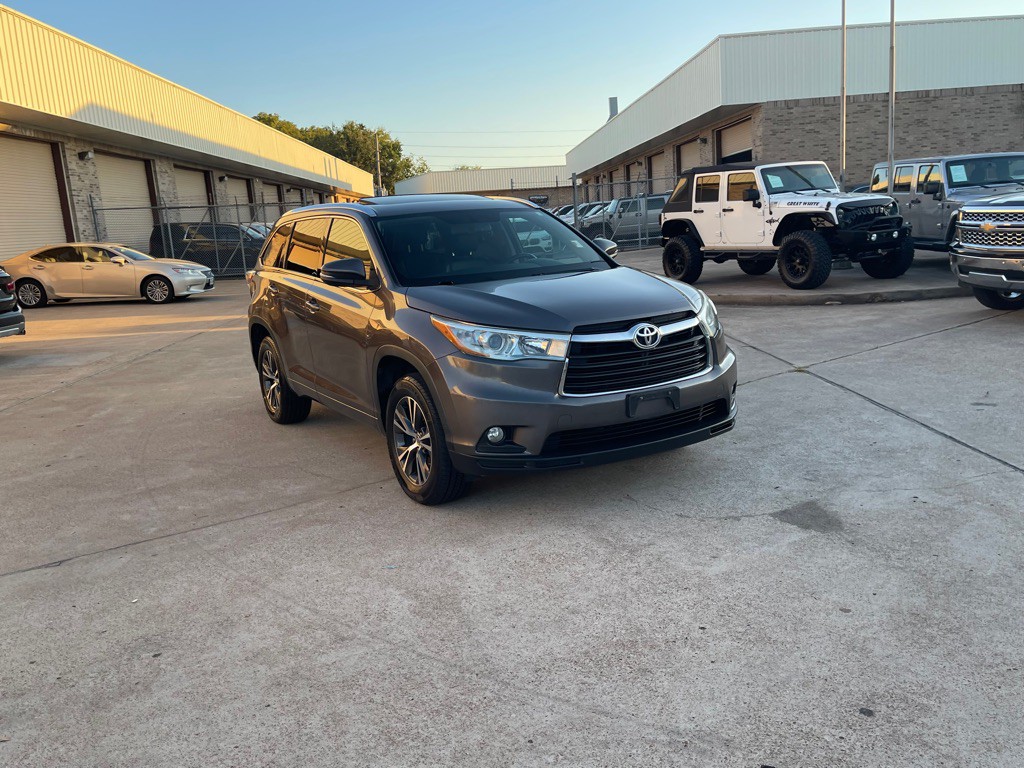 2016 Toyota Highlander Image 13
