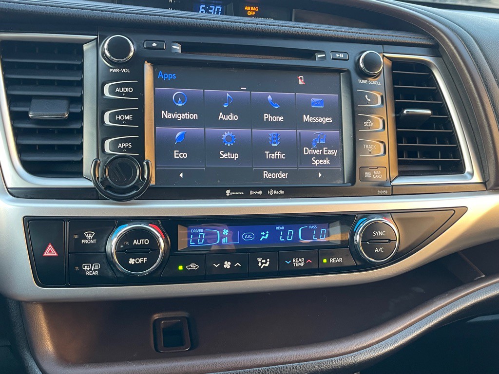 2016 Toyota Highlander Image 37