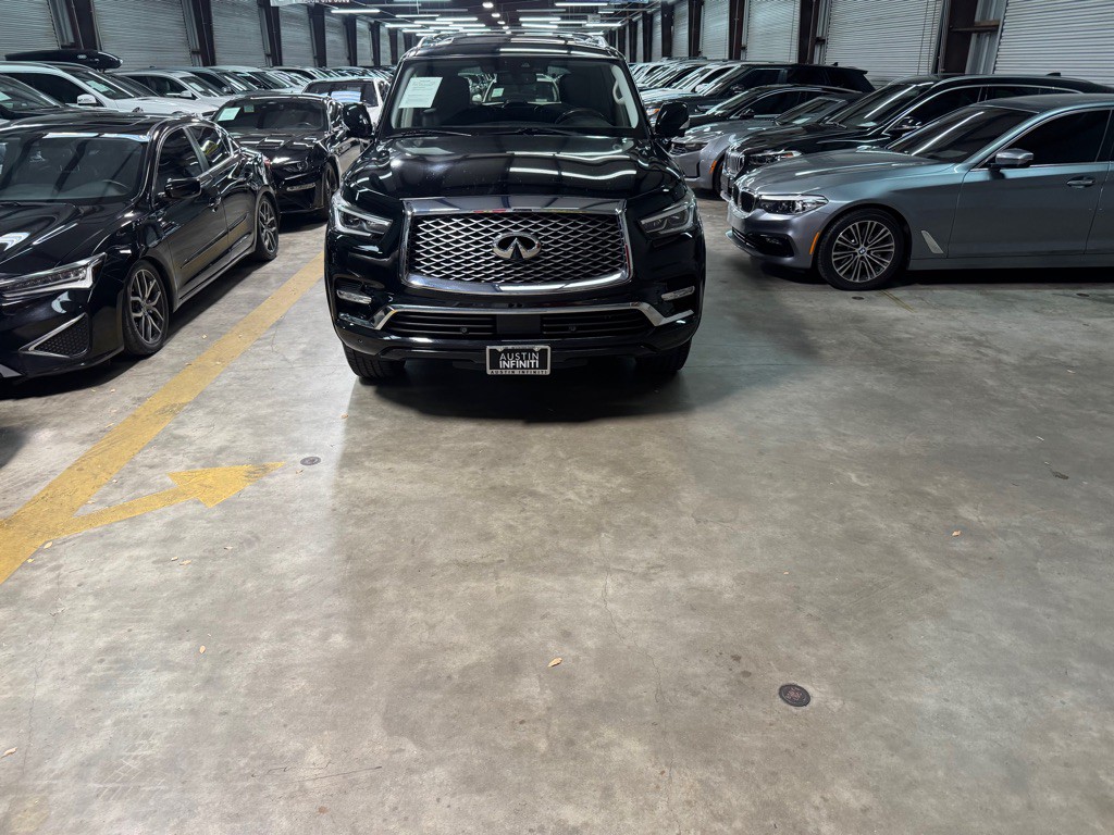 2019 INFINITI QX80 Image 2