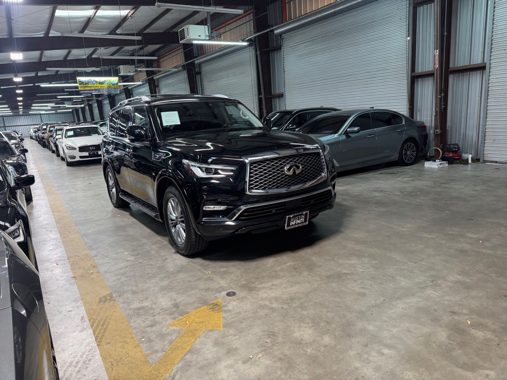 2019 INFINITI QX80 Image 3