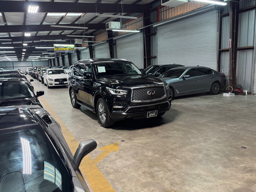 2019 INFINITI QX80 Image 9