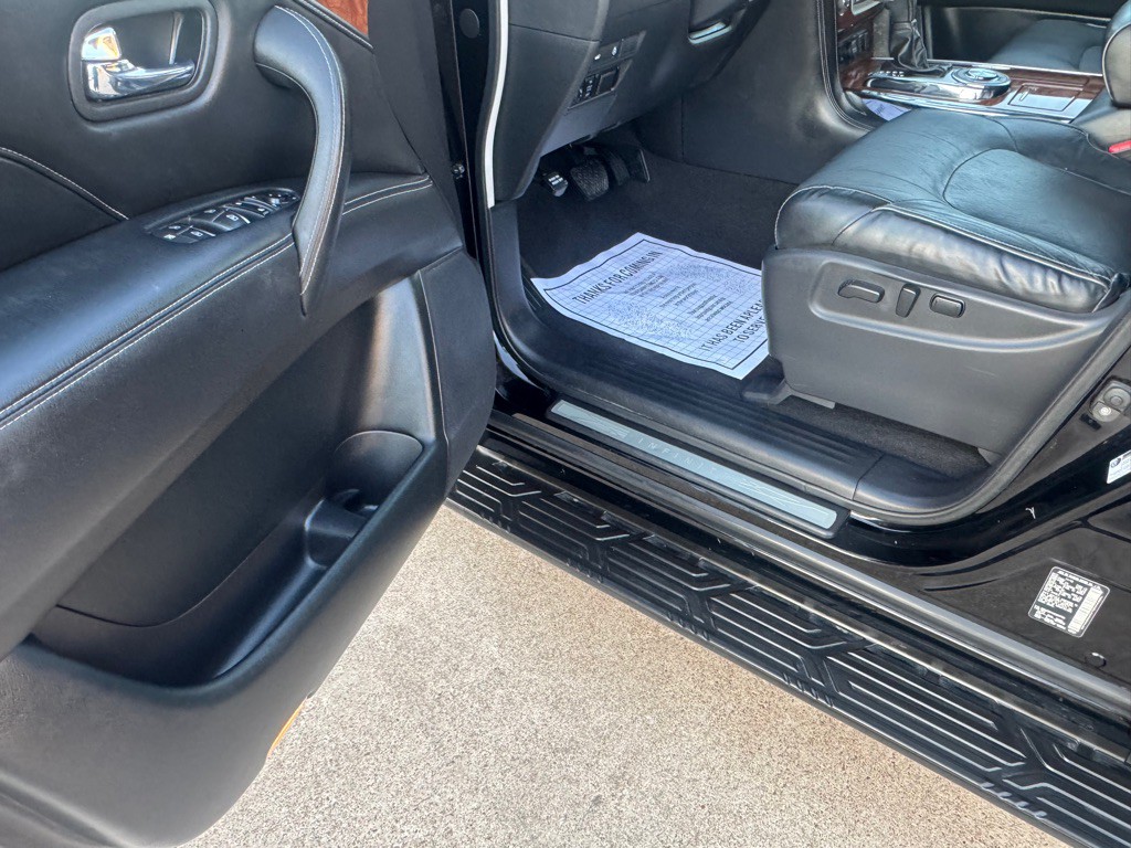 2019 INFINITI QX80 Image 19