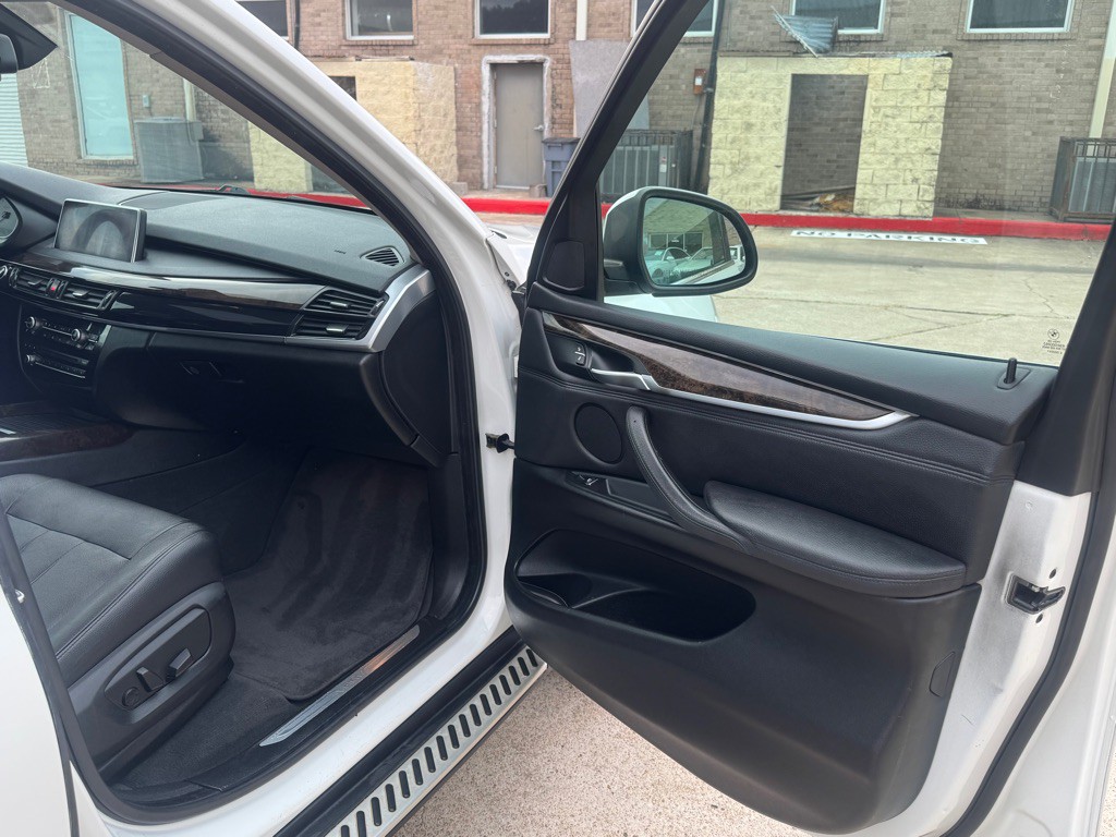 2016 BMW X5 Image 43