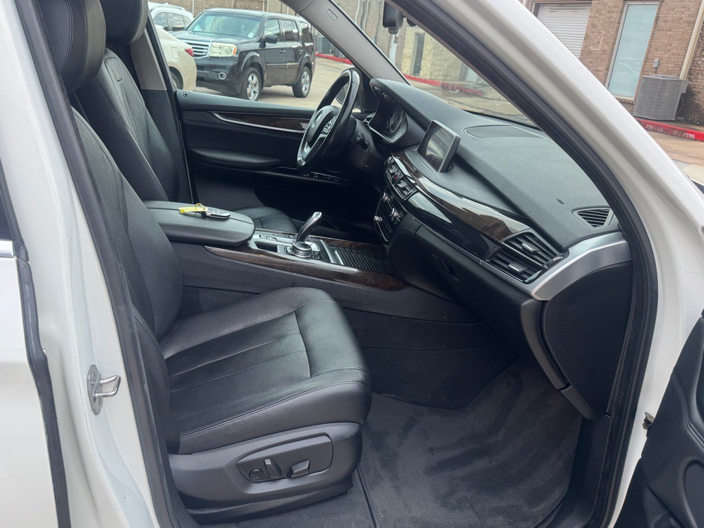 2016 BMW X5 Image 44