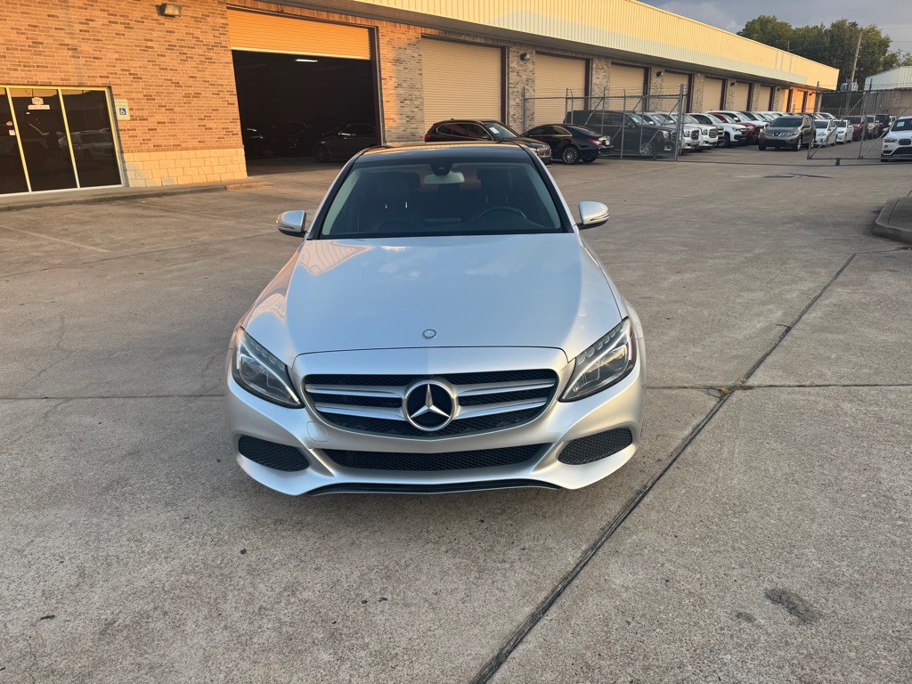 2016 Mercedes-Benz C-Class Image 19