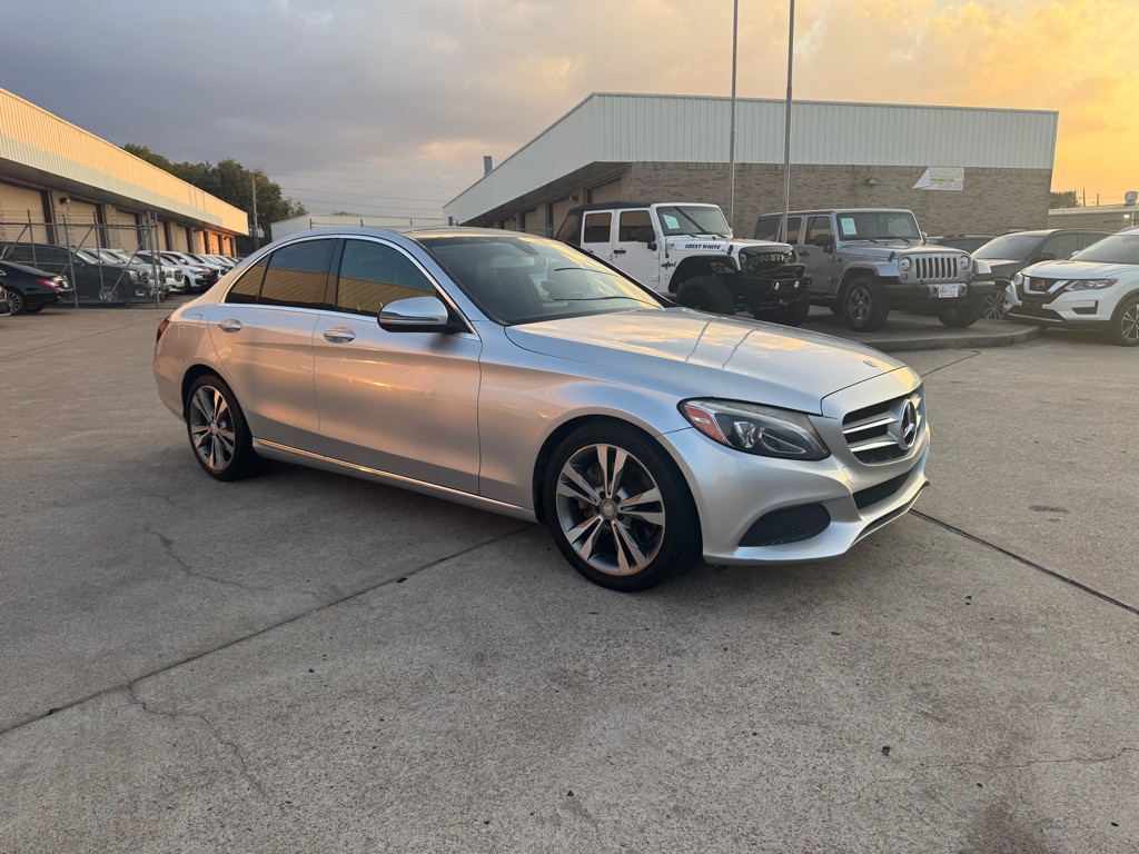 2016 Mercedes-Benz C-Class Image 21