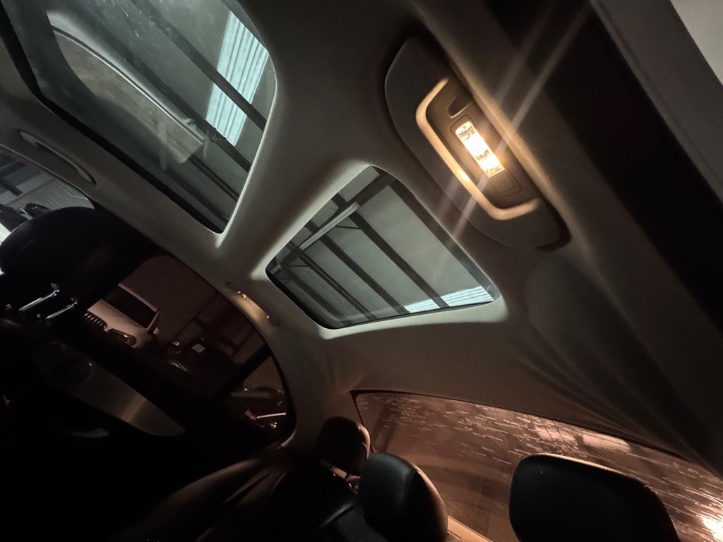 2016 Mercedes-Benz C-Class Image 39