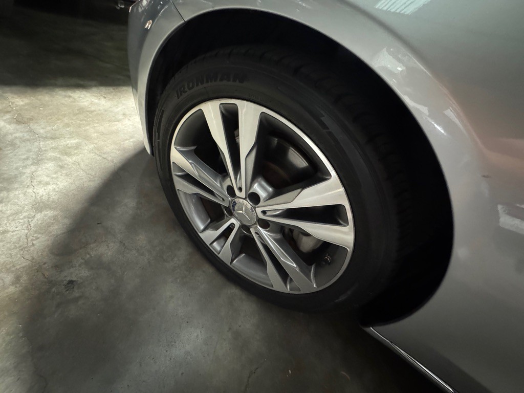 2016 Mercedes-Benz C-Class Image 40