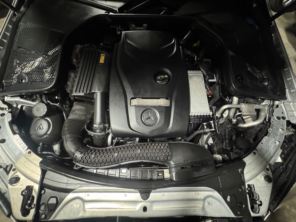 2016 Mercedes-Benz C-Class Image 41