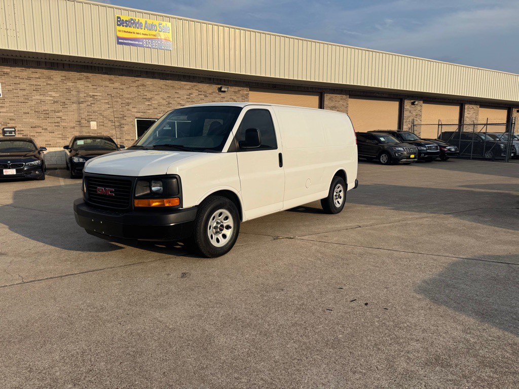 2014 GMC Savana Image 1