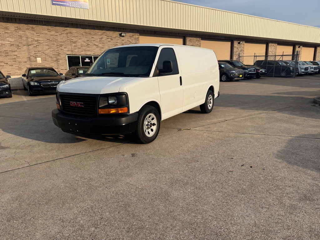 2014 GMC Savana Image 3
