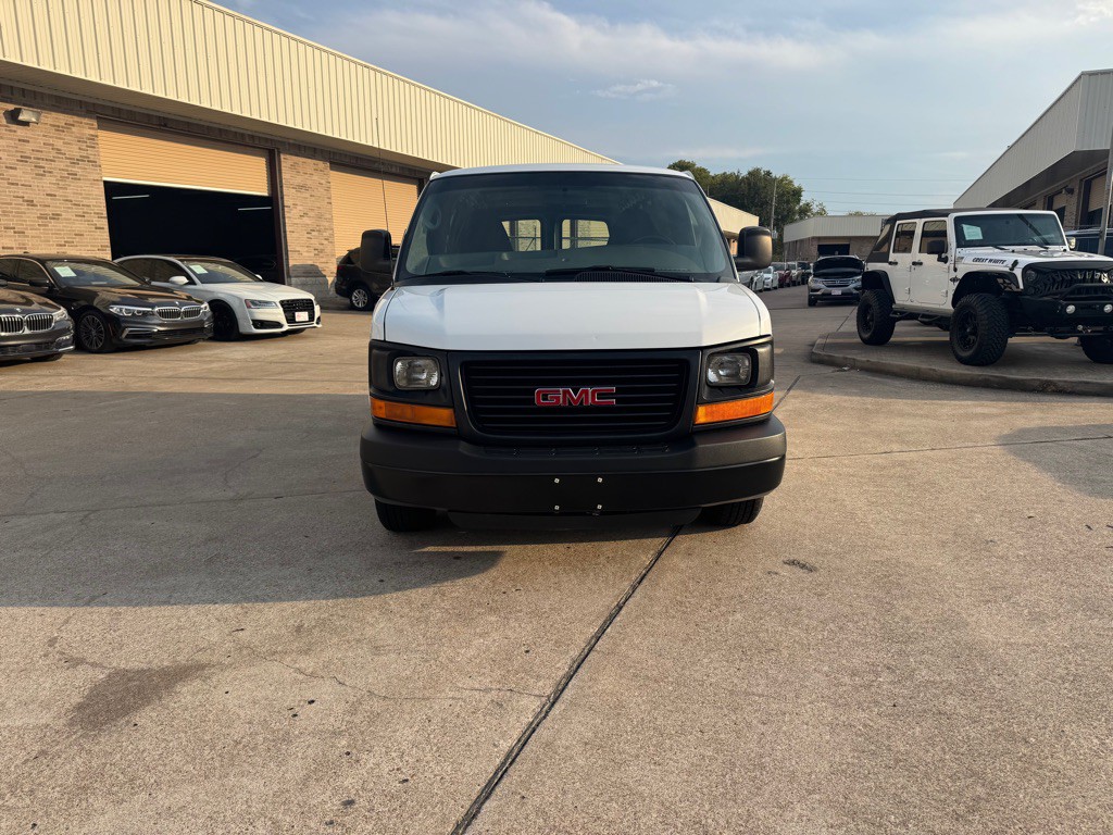 2014 GMC Savana Image 5