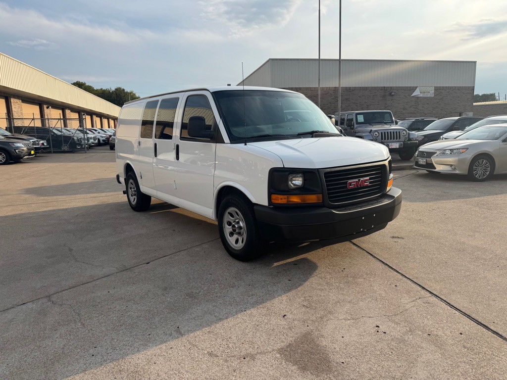2014 GMC Savana Image 7