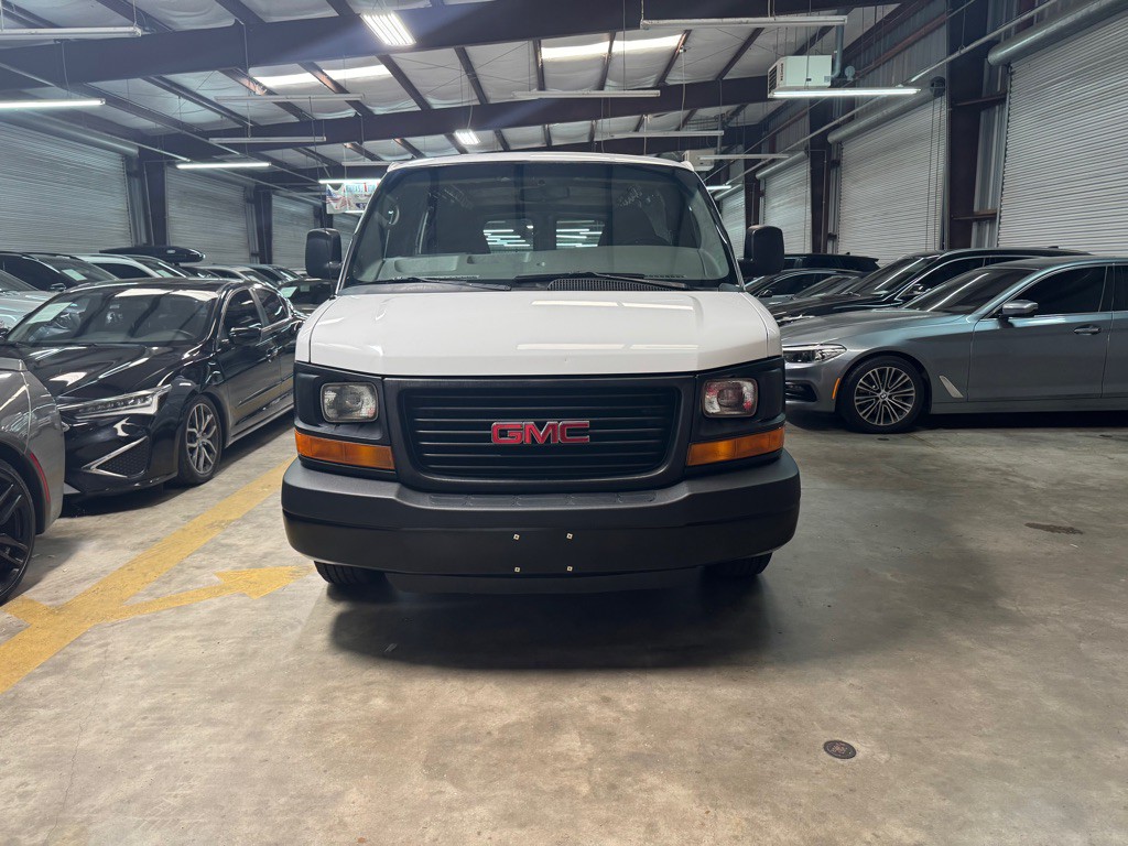 2014 GMC Savana Image 17