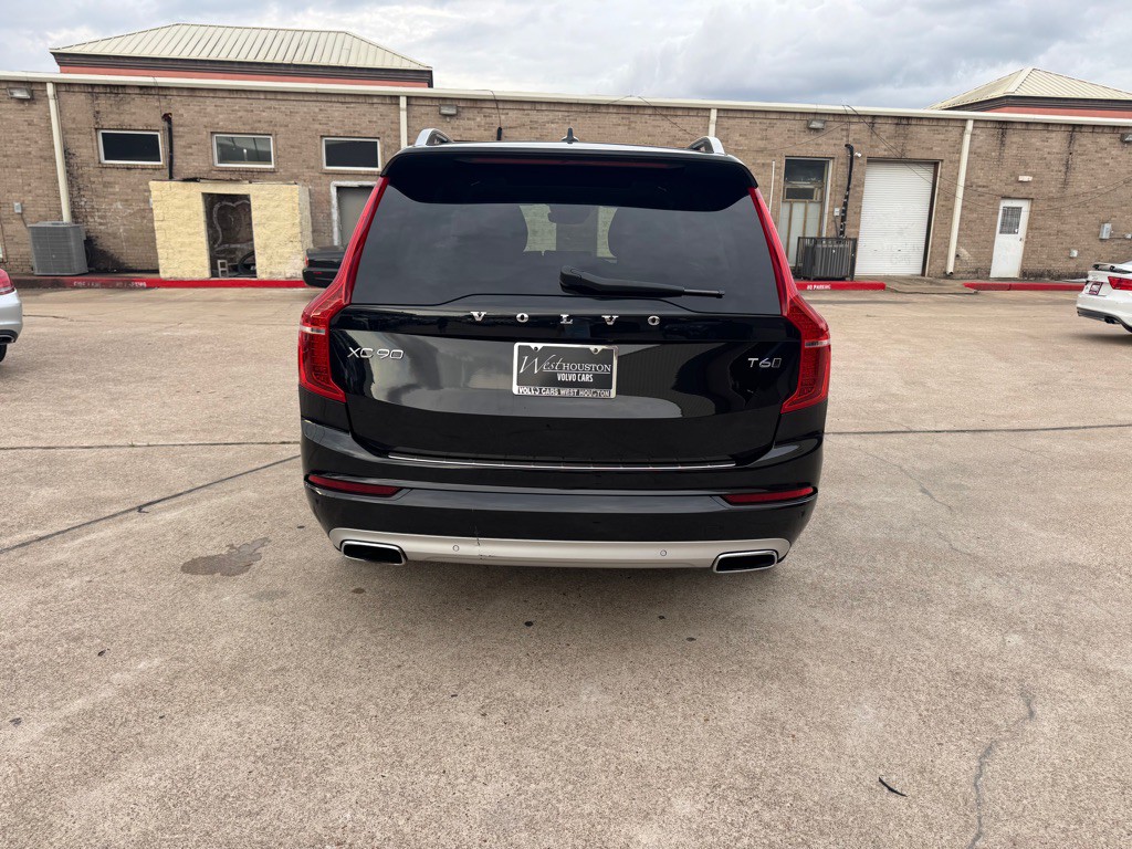 2017 Volvo XC90 Image 11