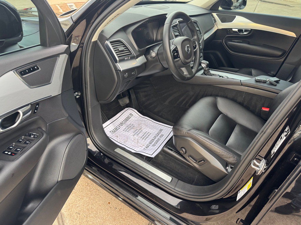2017 Volvo XC90 Image 31
