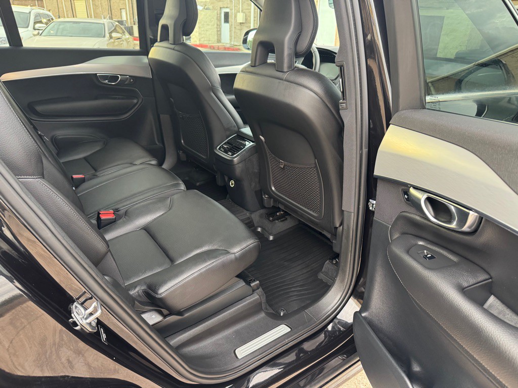 2017 Volvo XC90 Image 36