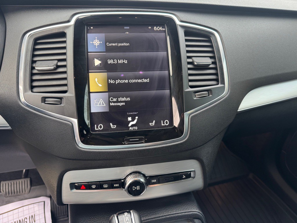 2017 Volvo XC90 Image 44