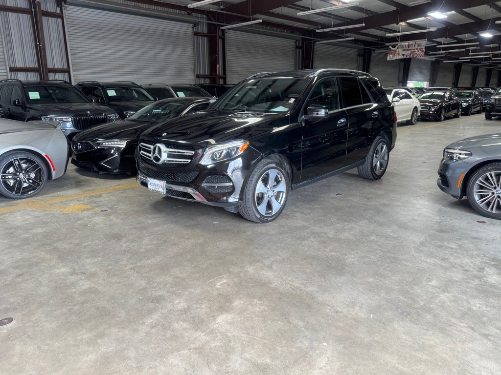 2017 Mercedes-Benz GLE-Class Image 1