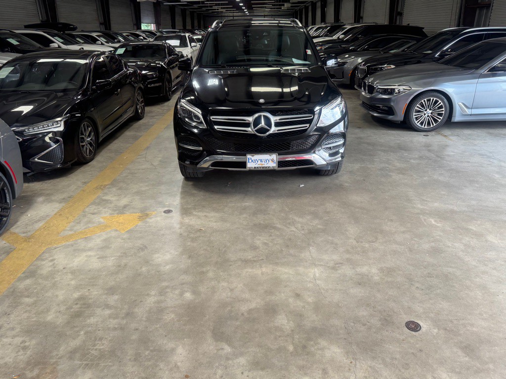 2017 Mercedes-Benz GLE-Class Image 2