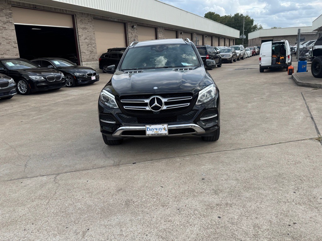 2017 Mercedes-Benz GLE-Class Image 12