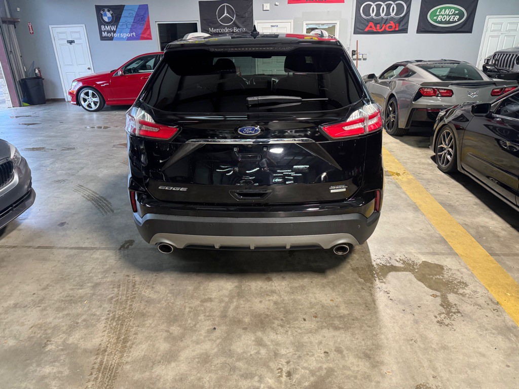 2019 Ford Edge Image 5