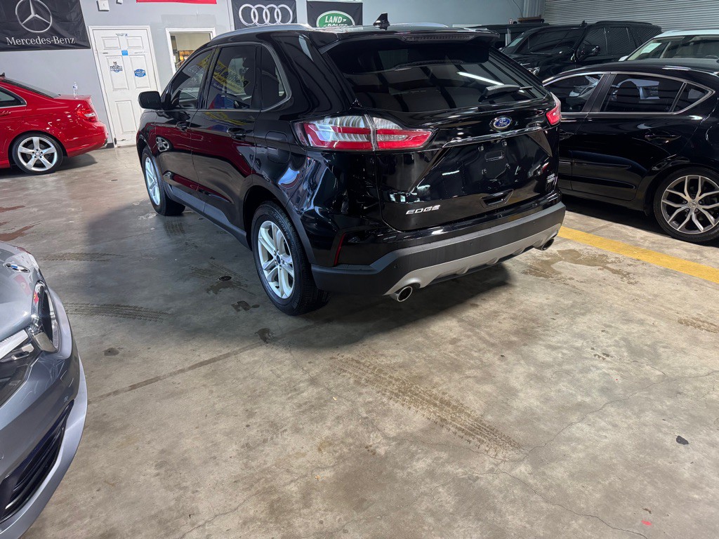 2019 Ford Edge Image 6