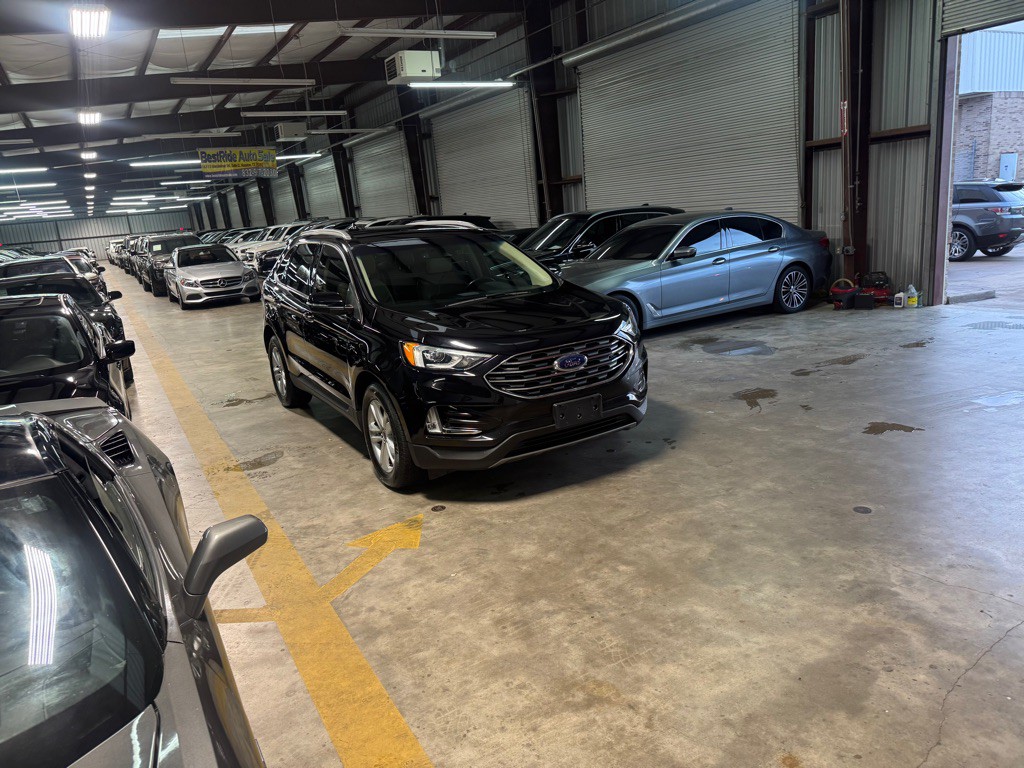 2019 Ford Edge Image 9