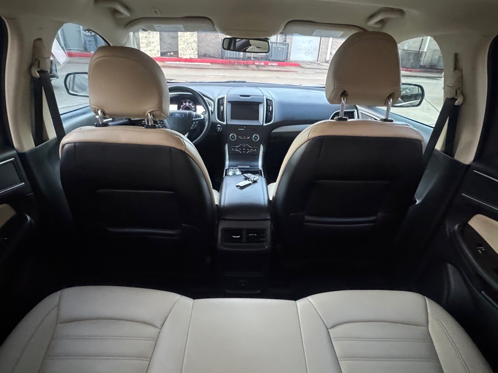 2019 Ford Edge Image 25