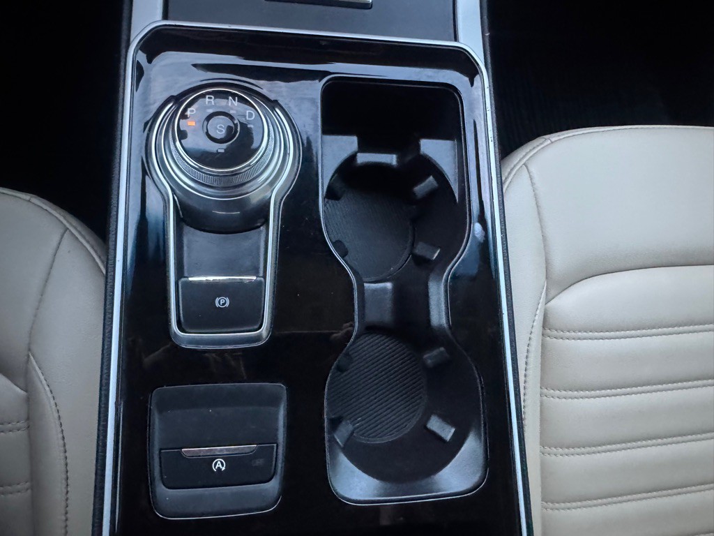 2019 Ford Edge Image 29