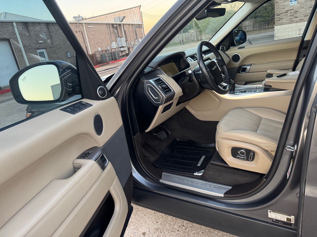 2017 Land Rover Range Rover Sport Image 19