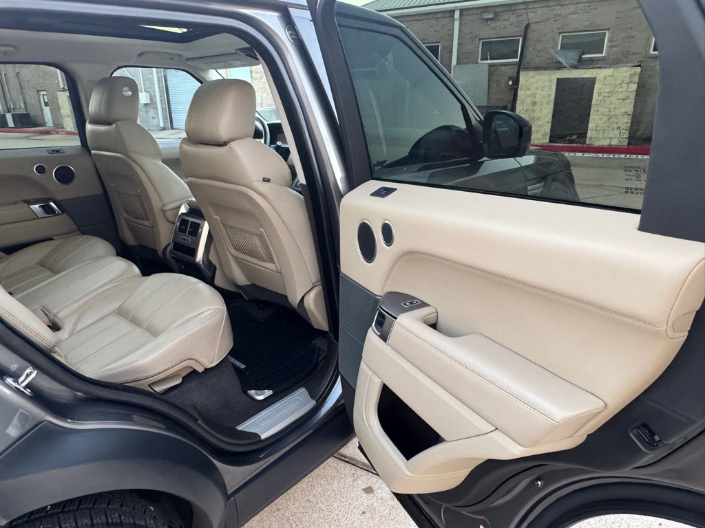 2017 Land Rover Range Rover Sport Image 22