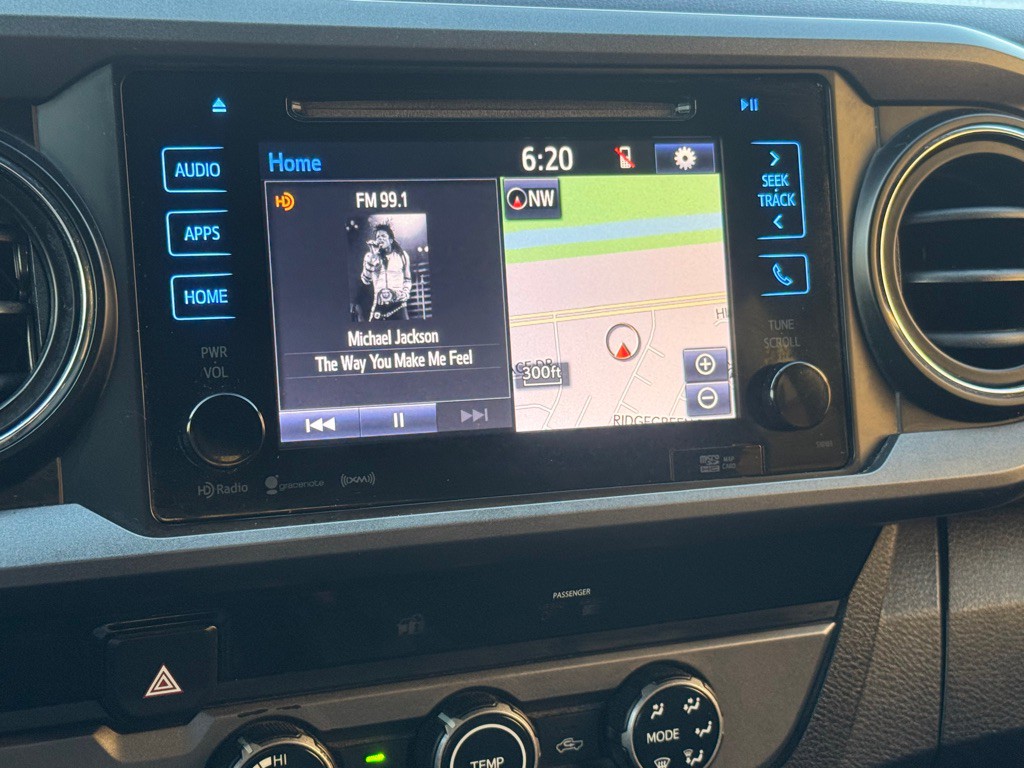 2017 Toyota Tacoma Image 26