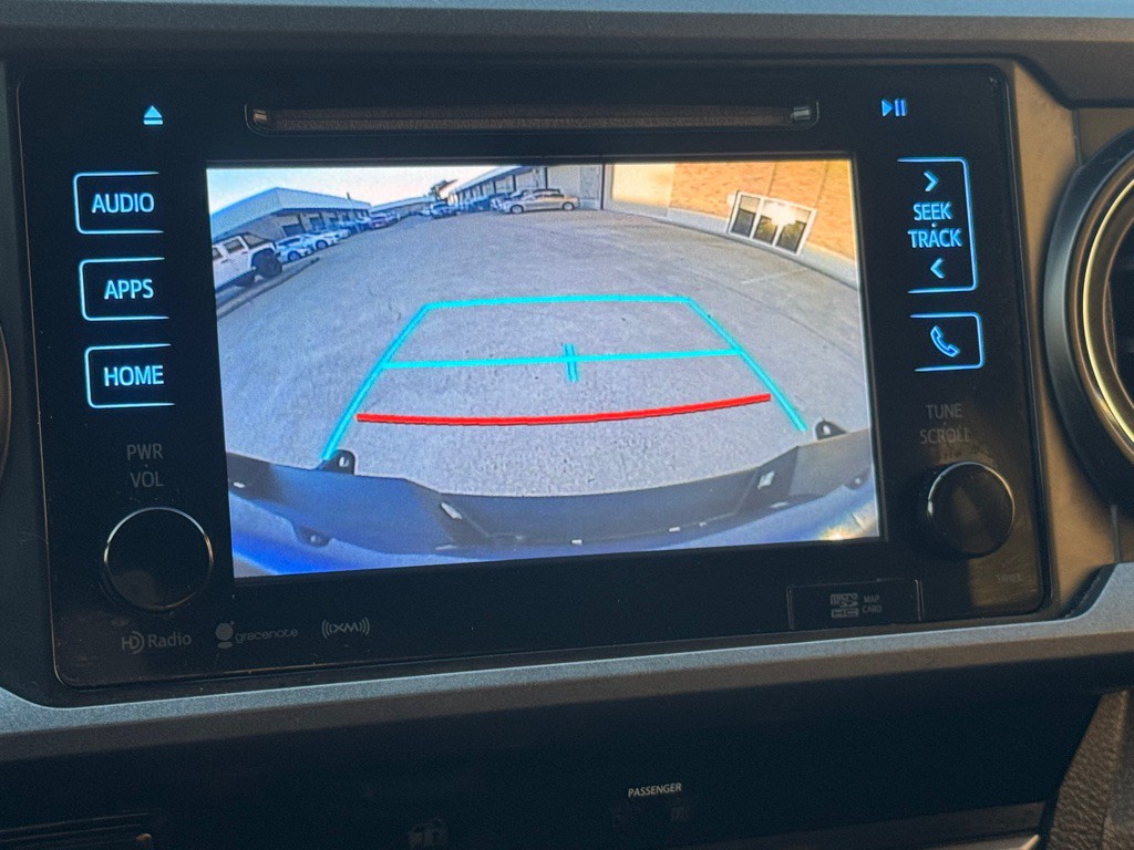 2017 Toyota Tacoma Image 30